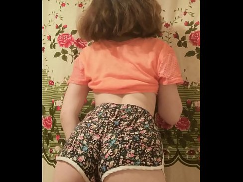 ❤️ Seksuali jauna mažylė nusimeta šortus prieš kamerą Dulkinimo video prie mūsų lt.passiveincome1.ru